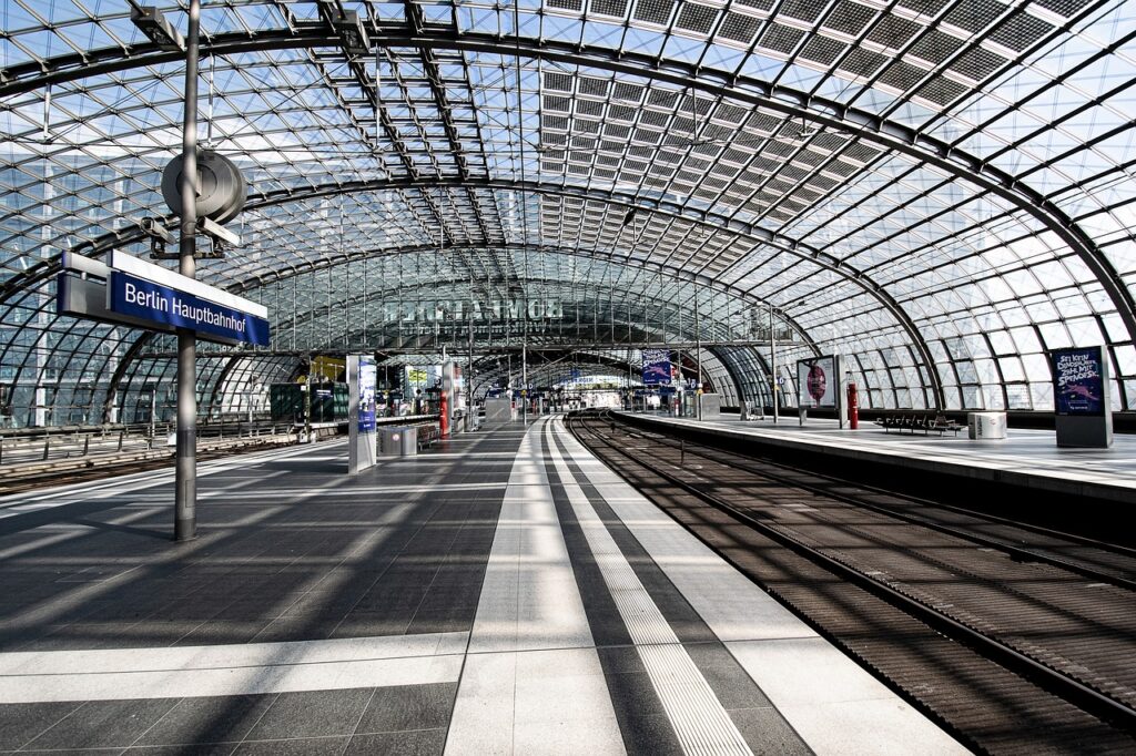 berlin, central station, berlin central station-5010635.jpg